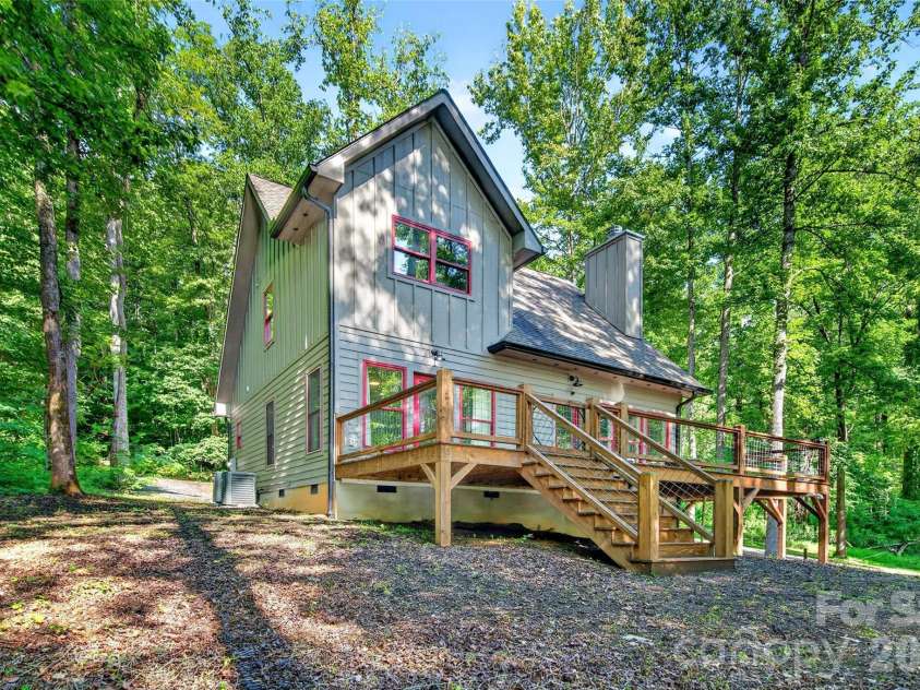 43 Clinchfield Gap Road, Marion, NC 28752.  MLS# CAR4411515, YatesRealty ID 1060. 