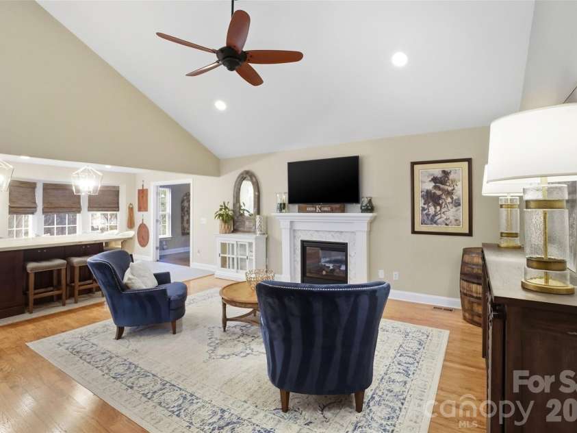 21428 John Pines Drive, Cornelius, NC 28031.  MLS# CAR4349491, YatesRealty ID 10602. 