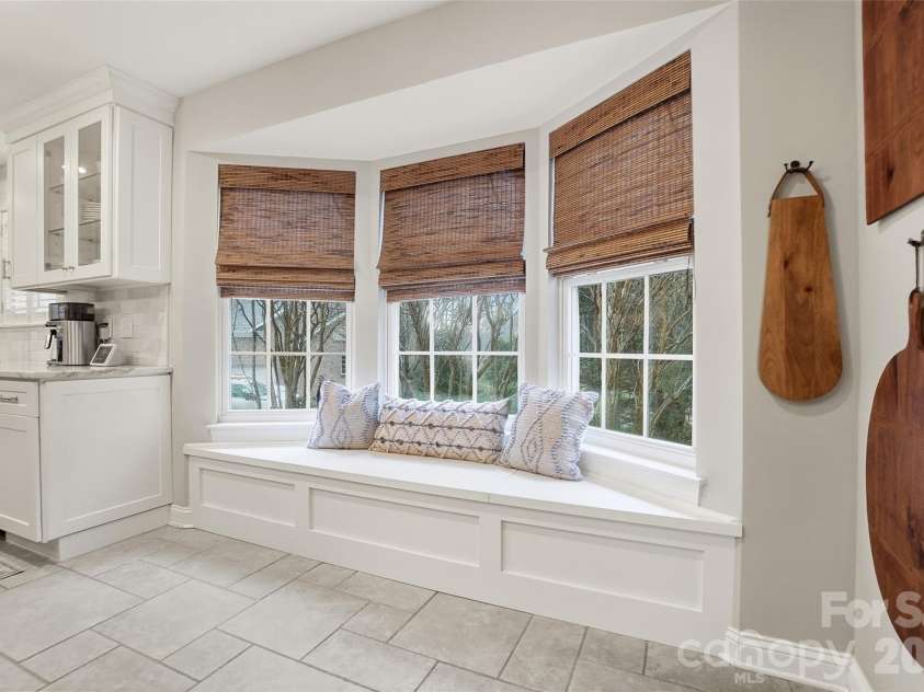 21428 John Pines Drive, Cornelius, NC 28031.  MLS# CAR4349491, YatesRealty ID 10602. 