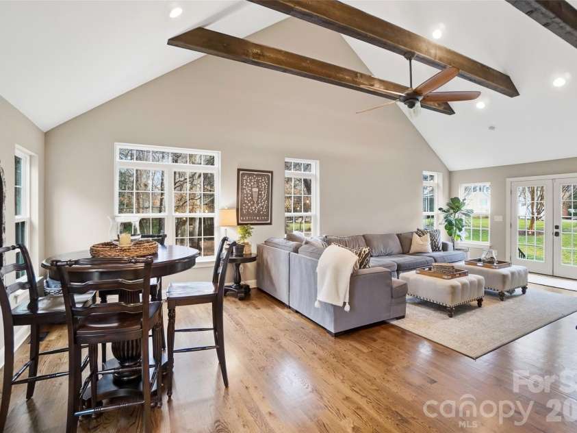 21428 John Pines Drive, Cornelius, NC 28031.  MLS# CAR4349491, YatesRealty ID 10602. 