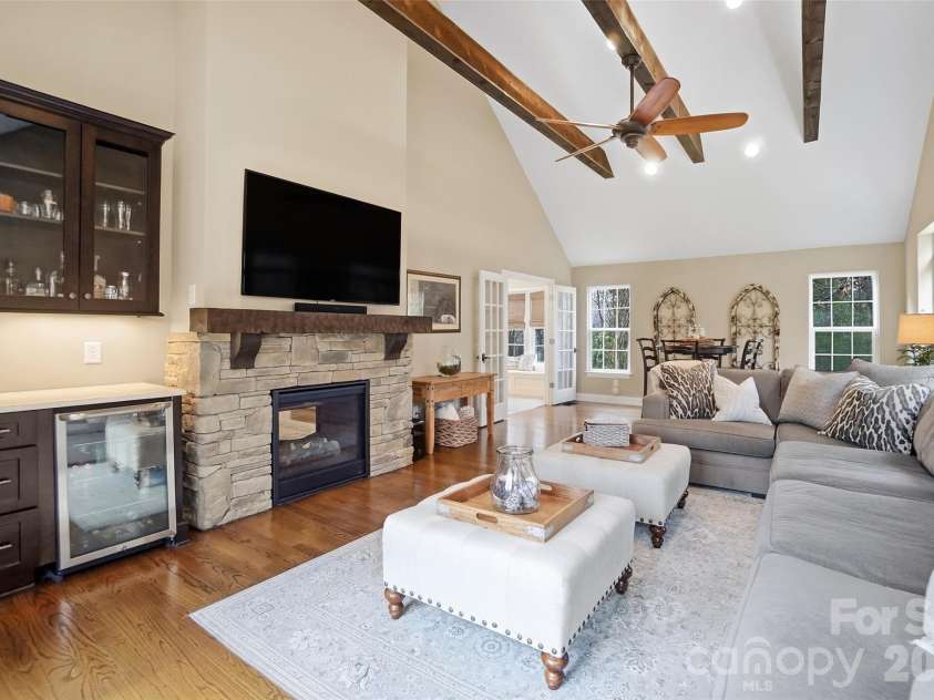 21428 John Pines Drive, Cornelius, NC 28031.  MLS# CAR4349491, YatesRealty ID 10602. 