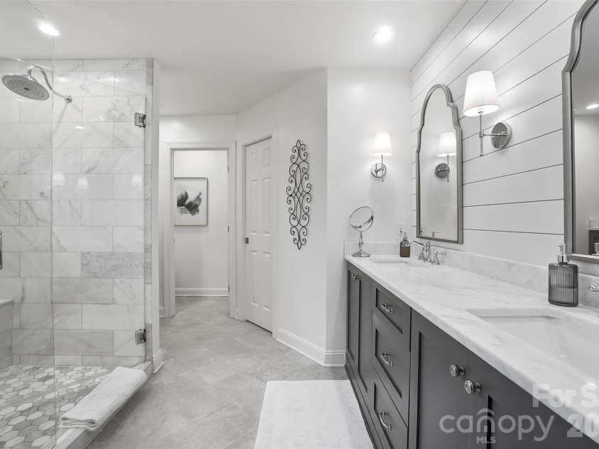 21428 John Pines Drive, Cornelius, NC 28031.  MLS# CAR4349491, YatesRealty ID 10602. 