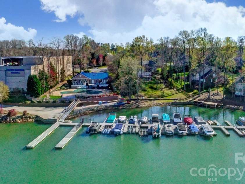 21428 John Pines Drive, Cornelius, NC 28031.  MLS# CAR4349491, YatesRealty ID 10602. 