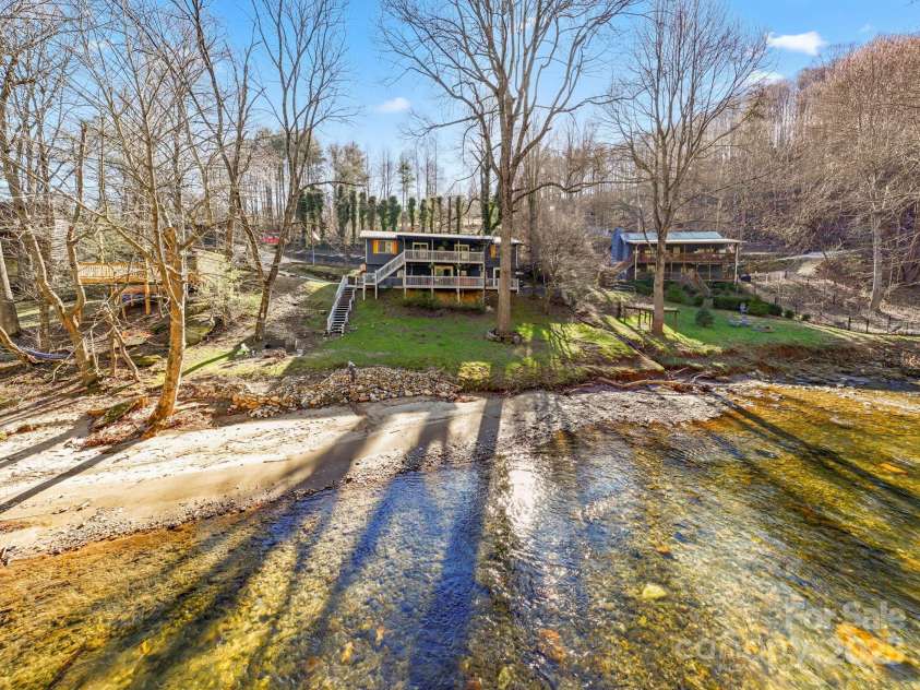 228 White Oak Road, Waynesville, NC 28785.  MLS# CAR4215162, YatesRealty ID 10603. 