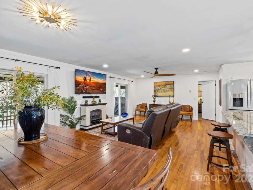228 White Oak Road, Waynesville, NC 28785.  MLS# CAR4215162, YatesRealty ID 10603. Open concept and updated
