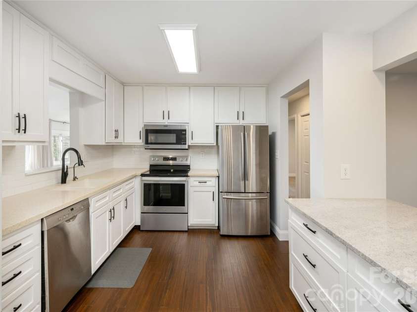9 Justin Drive, Etowah, NC 28729.  MLS# CAR4363868, YatesRealty ID 10603. 
