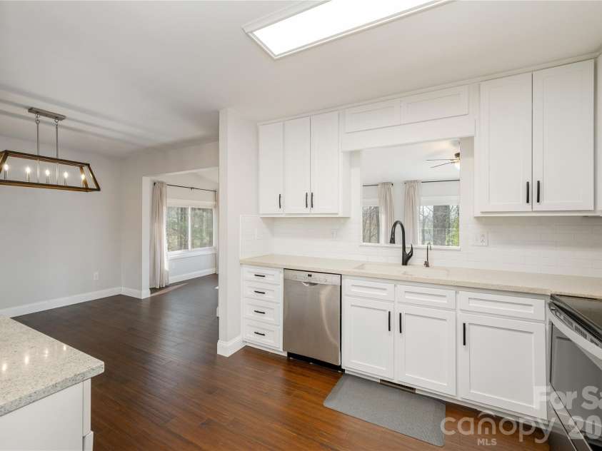 9 Justin Drive, Etowah, NC 28729.  MLS# CAR4363868, YatesRealty ID 10603. 