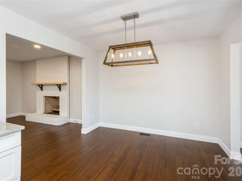 9 Justin Drive, Etowah, NC 28729.  MLS# CAR4363868, YatesRealty ID 10603. 