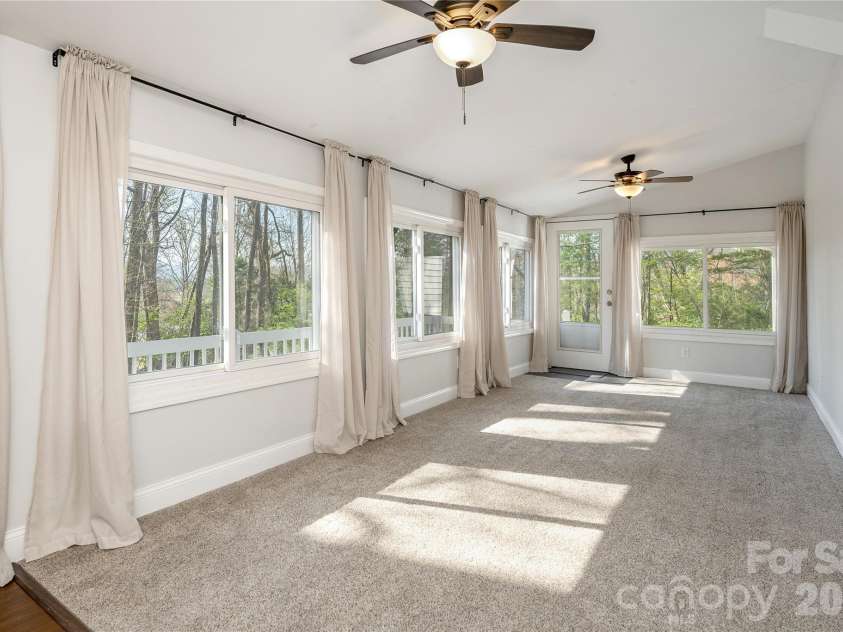 9 Justin Drive, Etowah, NC 28729.  MLS# CAR4363868, YatesRealty ID 10603. 