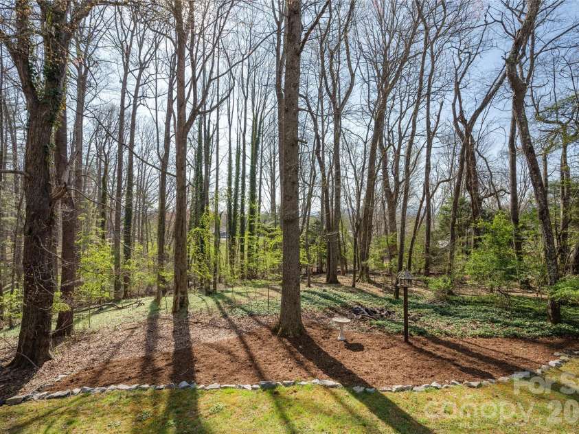 9 Justin Drive, Etowah, NC 28729.  MLS# CAR4363868, YatesRealty ID 10603. 