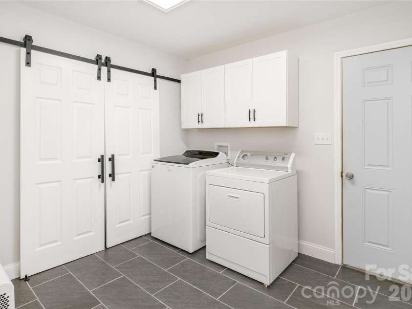 9 Justin Drive, Etowah, NC 28729.  MLS# CAR4363868, YatesRealty ID 10603. 