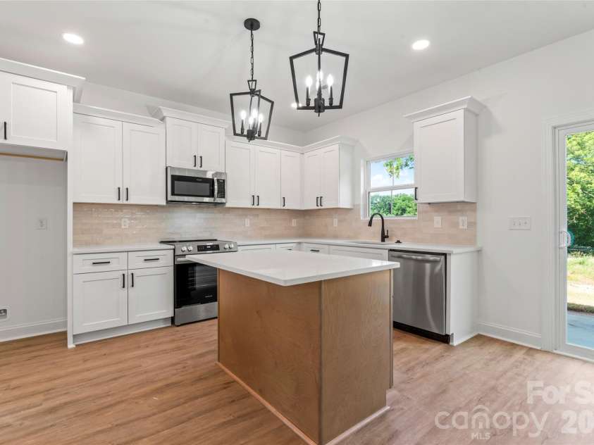 5242 Rocky River Crossing Road, Harrisburg, NC 28075.  MLS# CAR4285643, YatesRealty ID 10604. 