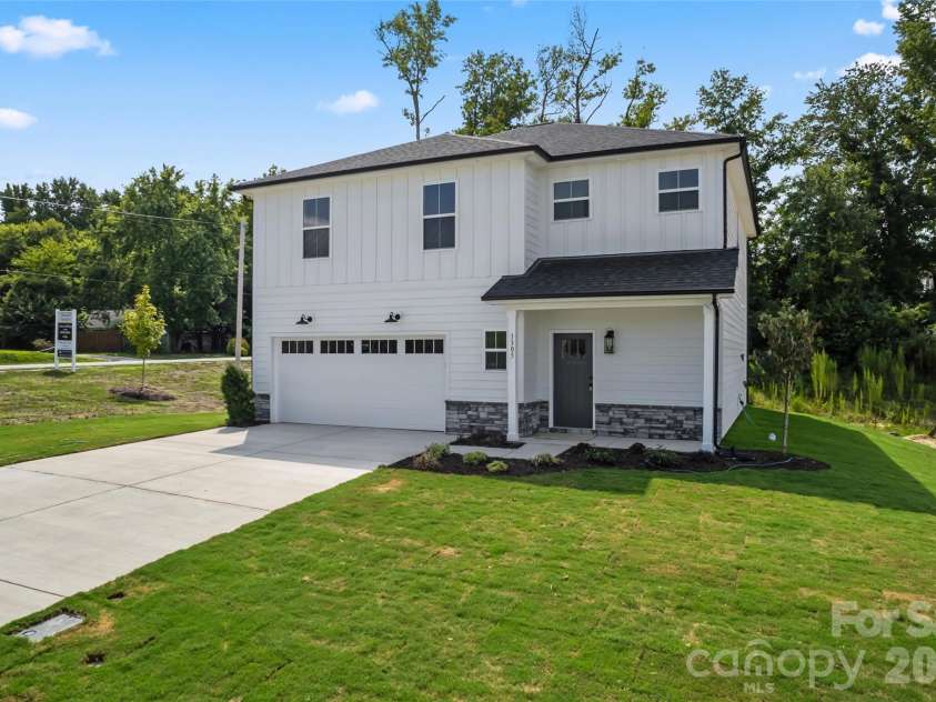 1305 Winged Way, Kannapolis, NC 28083.  MLS# CAR4295043, YatesRealty ID 10605. 