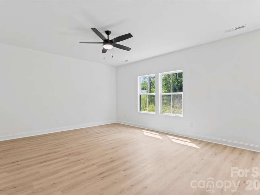 1305 Winged Way, Kannapolis, NC 28083.  MLS# CAR4295043, YatesRealty ID 10605. 