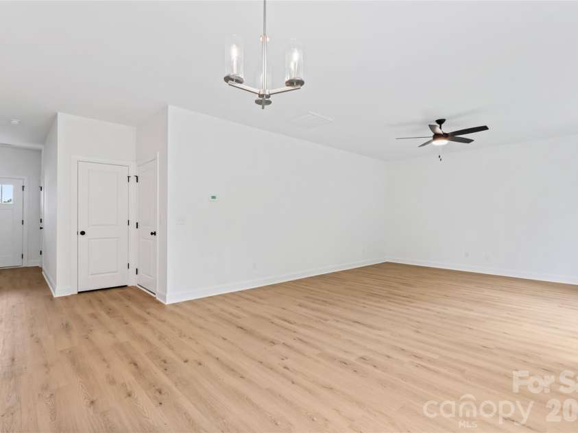 1305 Winged Way, Kannapolis, NC 28083.  MLS# CAR4295043, YatesRealty ID 10605. 