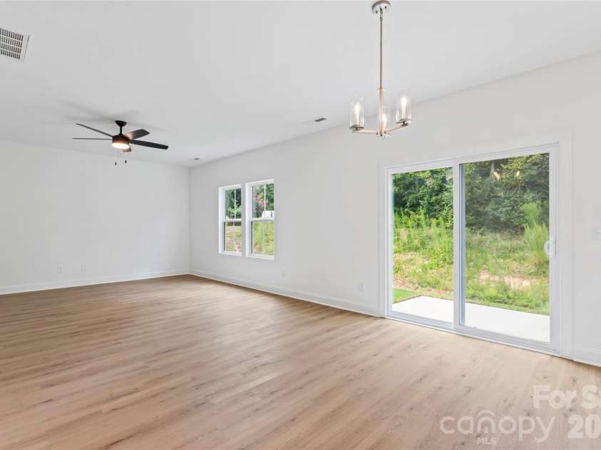 1305 Winged Way, Kannapolis, NC 28083.  MLS# CAR4295043, YatesRealty ID 10605. 