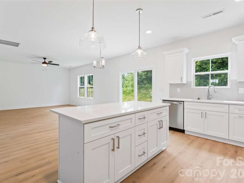 1305 Winged Way, Kannapolis, NC 28083.  MLS# CAR4295043, YatesRealty ID 10605. 
