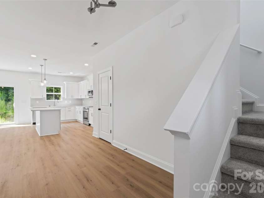 1305 Winged Way, Kannapolis, NC 28083.  MLS# CAR4295043, YatesRealty ID 10605. 