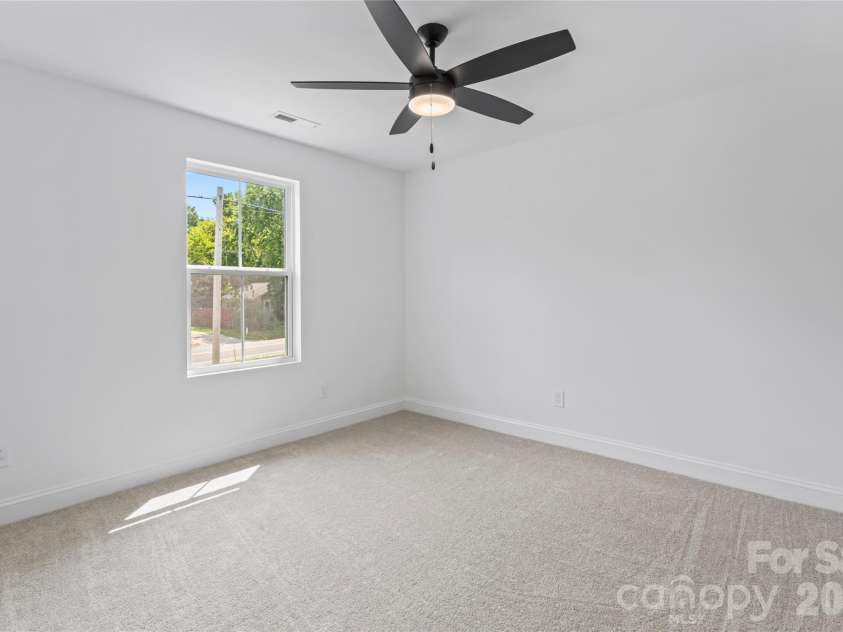 1305 Winged Way, Kannapolis, NC 28083.  MLS# CAR4295043, YatesRealty ID 10605. 