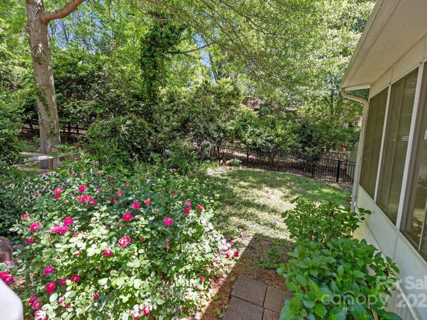 16070 Palawan Court, Tega Cay, SC 29708.  MLS# CAR4247112, YatesRealty ID 10606. 