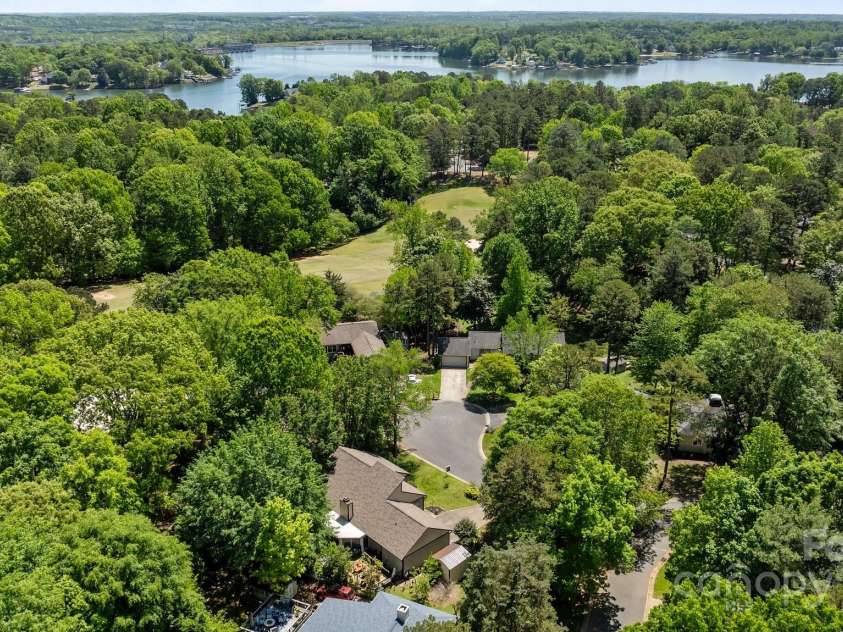 16070 Palawan Court, Tega Cay, SC 29708.  MLS# CAR4247112, YatesRealty ID 10606. 