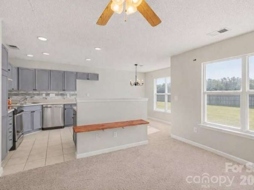 4557 Antelope Lane, Charlotte, NC 28269.  MLS# CAR4331221, YatesRealty ID 10606. 