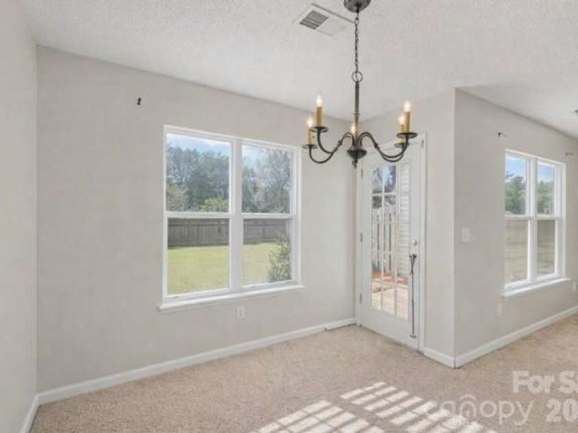 4557 Antelope Lane, Charlotte, NC 28269.  MLS# CAR4331221, YatesRealty ID 10606. 