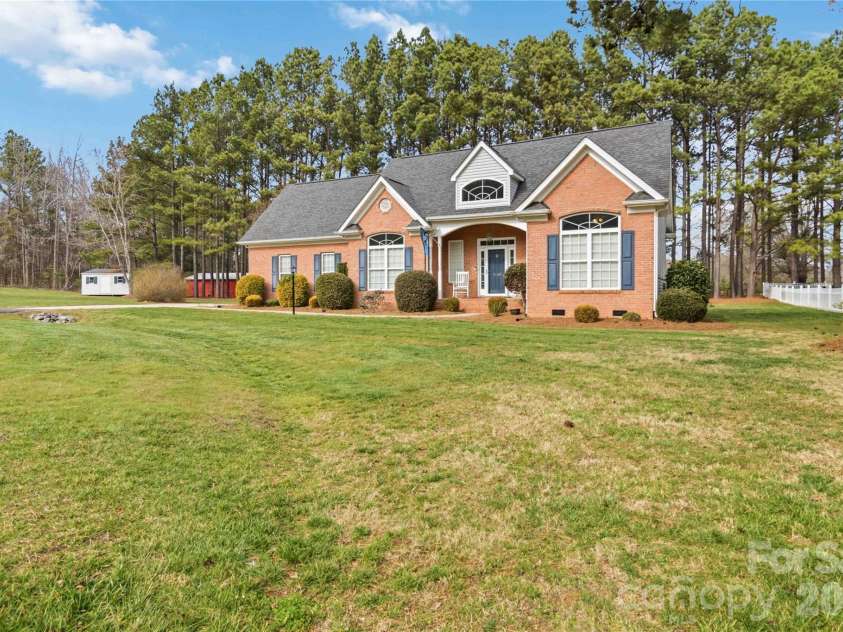 2140 Dolly Rose Drive, York, SC 29745.  MLS# CAR4352328, YatesRealty ID 10607. 