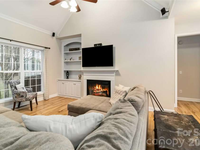 2140 Dolly Rose Drive, York, SC 29745.  MLS# CAR4352328, YatesRealty ID 10607. 