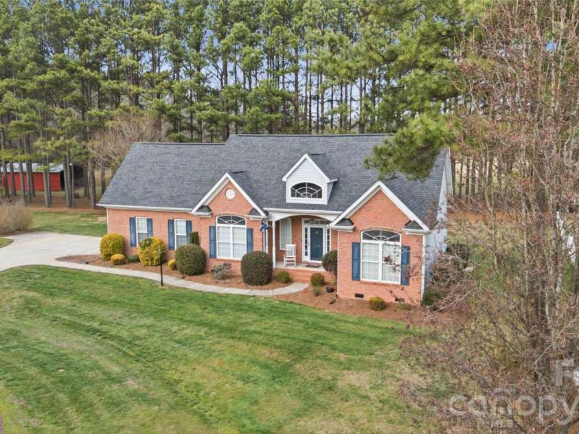 2140 Dolly Rose Drive, York, SC 29745.  MLS# CAR4352328, YatesRealty ID 10607. 