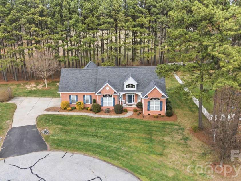 2140 Dolly Rose Drive, York, SC 29745.  MLS# CAR4352328, YatesRealty ID 10607. 