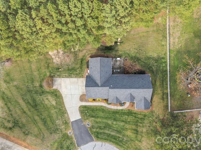 2140 Dolly Rose Drive, York, SC 29745.  MLS# CAR4352328, YatesRealty ID 10607. 