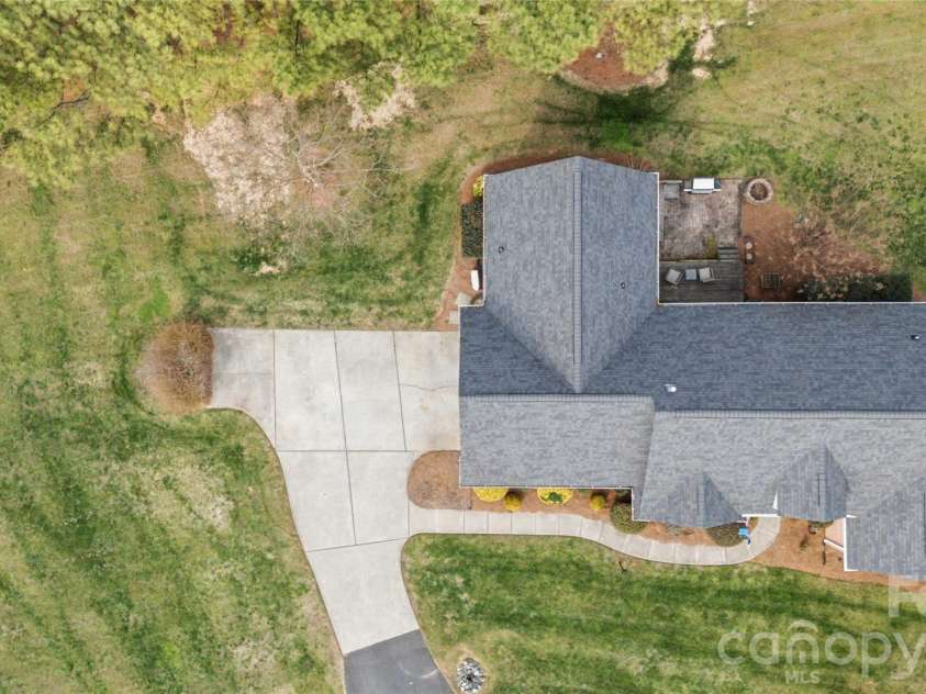 2140 Dolly Rose Drive, York, SC 29745.  MLS# CAR4352328, YatesRealty ID 10607. 