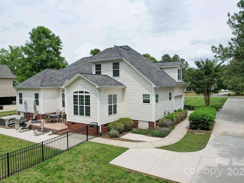 5038 Gatsby Circle, Rock Hill, SC 29732.  MLS# CAR4250362, YatesRealty ID 10608. 