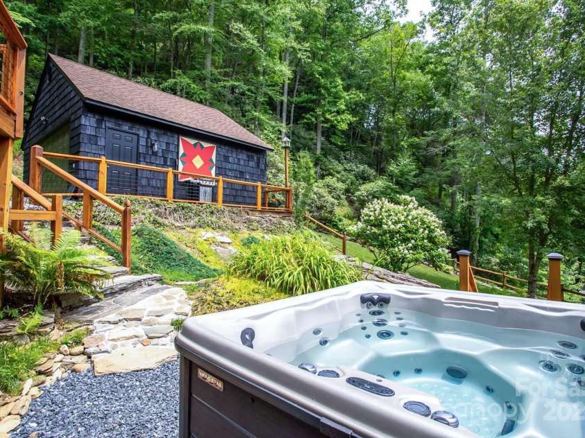 2560 Watauga River Road, Sugar Grove, NC 28679.  MLS# CAR4213818, YatesRealty ID 1061. 