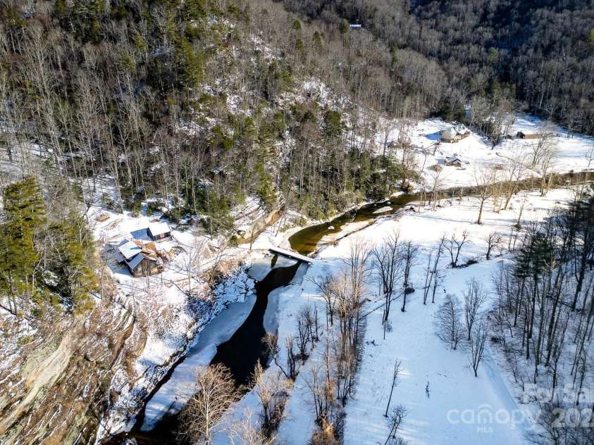 2560 Watauga River Road, Sugar Grove, NC 28679.  MLS# CAR4213818, YatesRealty ID 1061. 