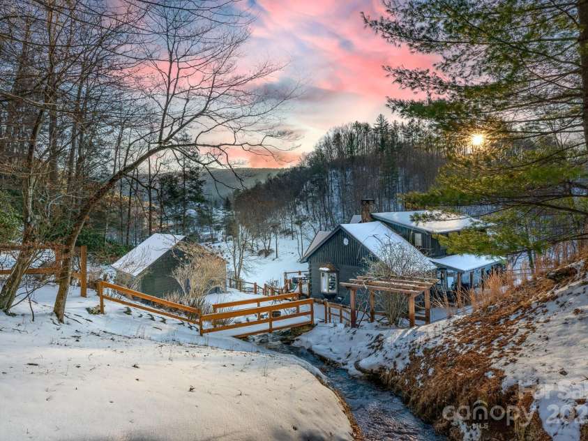 2560 Watauga River Road, Sugar Grove, NC 28679.  MLS# CAR4213818, YatesRealty ID 1061. 