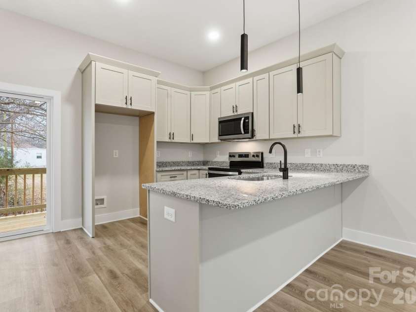 719 Margate Avenue, Kannapolis, NC 28081.  MLS# CAR4345980, YatesRealty ID 10610. 