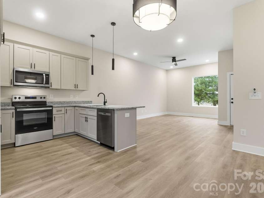 719 Margate Avenue, Kannapolis, NC 28081.  MLS# CAR4345980, YatesRealty ID 10610. 