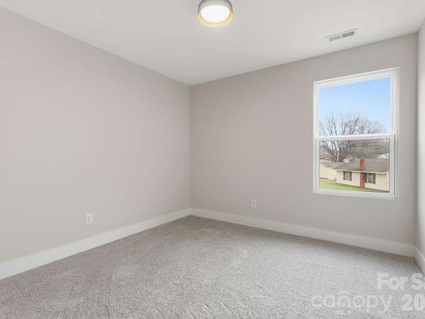 717 Margate Avenue, Kannapolis, NC 28081.  MLS# CAR4345995, YatesRealty ID 10611. 