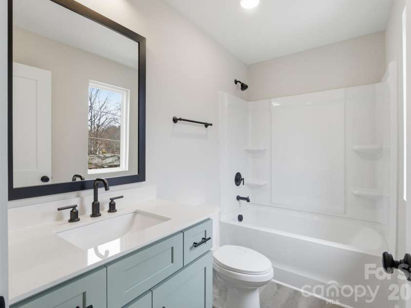 717 Margate Avenue, Kannapolis, NC 28081.  MLS# CAR4345995, YatesRealty ID 10611. 