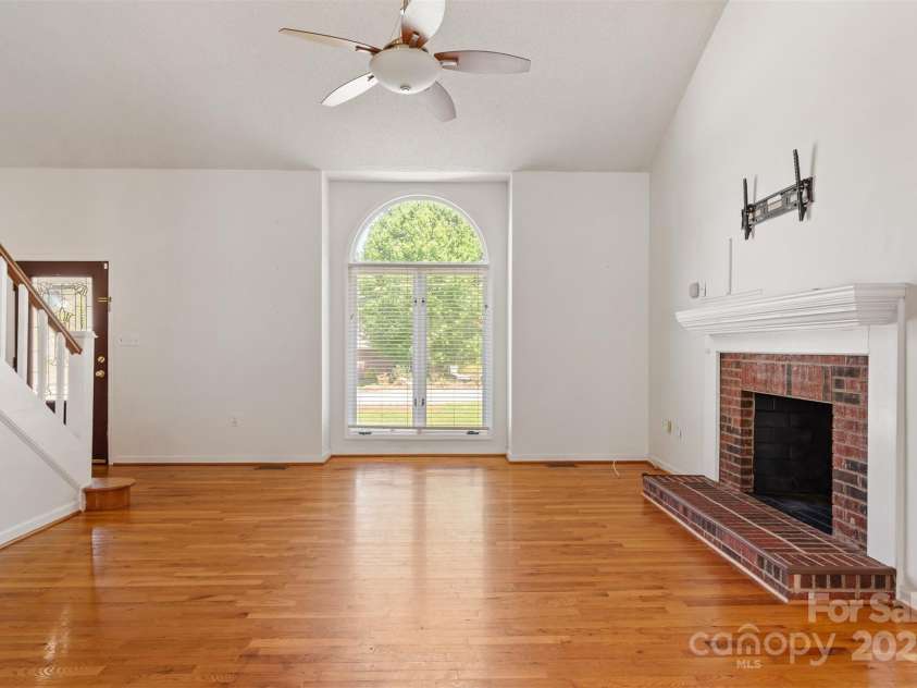 1114 Woodbine Place, Lenoir, NC 28645.  MLS# CAR4232393, YatesRealty ID 10612. 