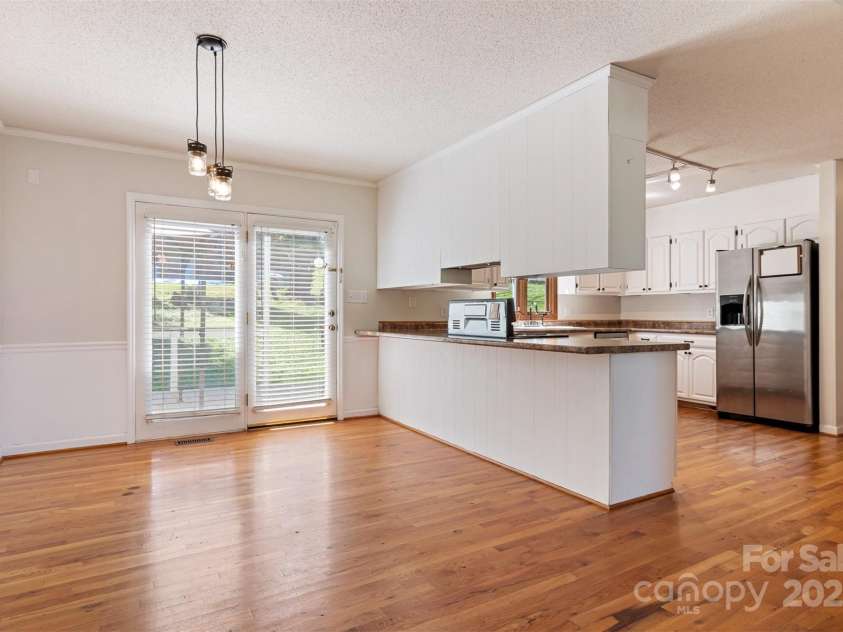 1114 Woodbine Place, Lenoir, NC 28645.  MLS# CAR4232393, YatesRealty ID 10612. 