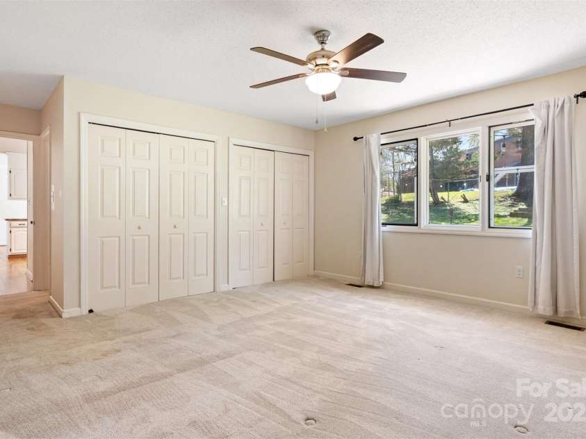 1114 Woodbine Place, Lenoir, NC 28645.  MLS# CAR4232393, YatesRealty ID 10612. 