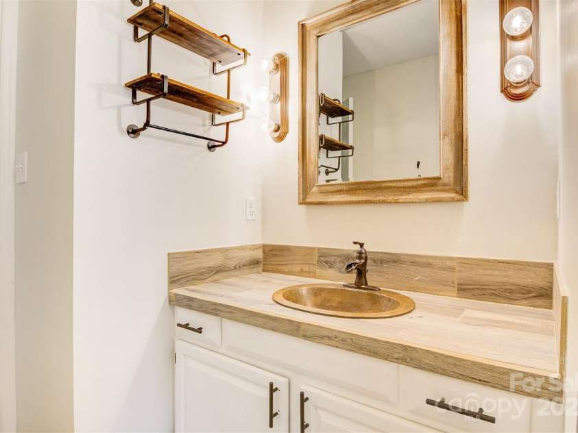 1114 Woodbine Place, Lenoir, NC 28645.  MLS# CAR4232393, YatesRealty ID 10612. 