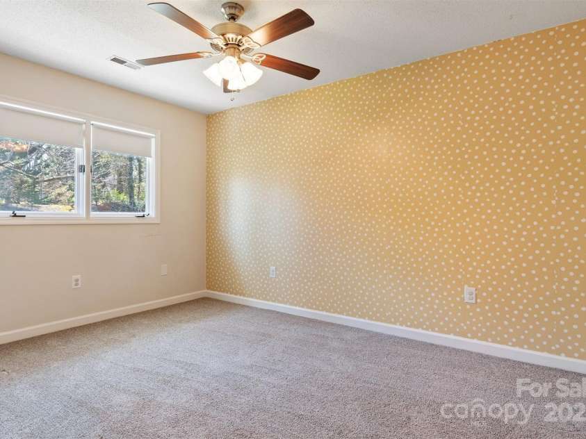 1114 Woodbine Place, Lenoir, NC 28645.  MLS# CAR4232393, YatesRealty ID 10612. 