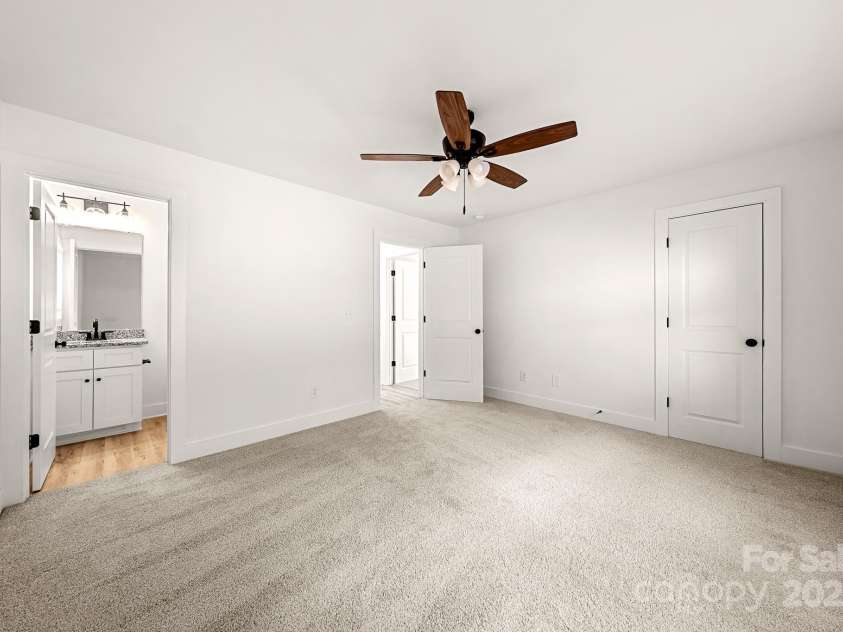 517 Pine Street, Maiden, NC 28650.  MLS# CAR4307664, YatesRealty ID 10612. 