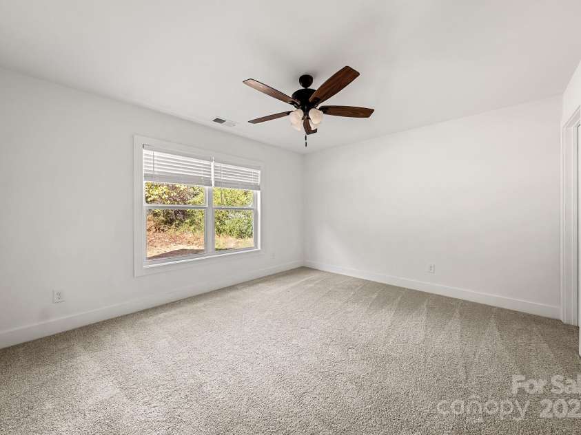 517 Pine Street, Maiden, NC 28650.  MLS# CAR4307664, YatesRealty ID 10612. 