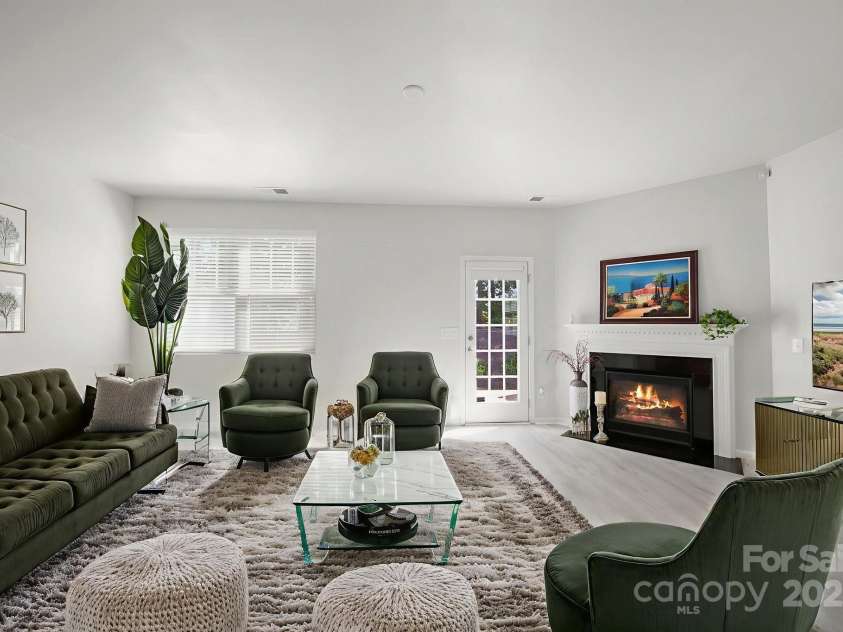 5033 Mockernut Lane, Fort Mill, SC 29707.  MLS# CAR4304430, YatesRealty ID 10614. 