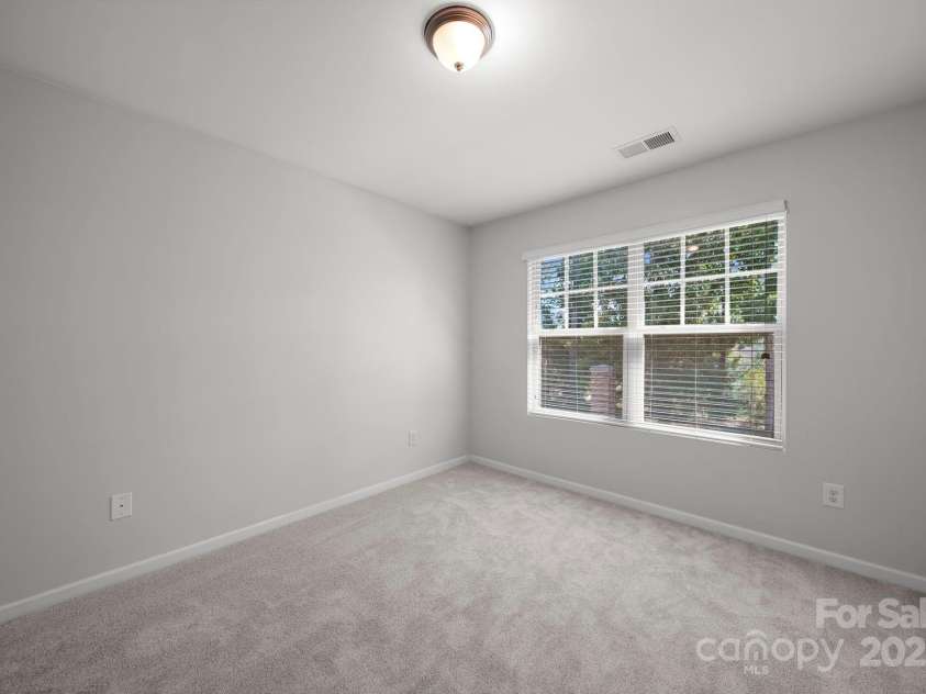 5033 Mockernut Lane, Fort Mill, SC 29707.  MLS# CAR4304430, YatesRealty ID 10614. 